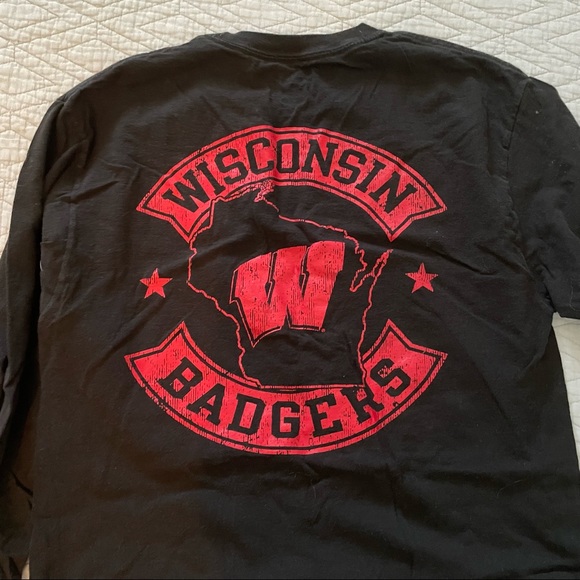 Wisconsin Badgers Long Sleeve - Picture 2 of 3